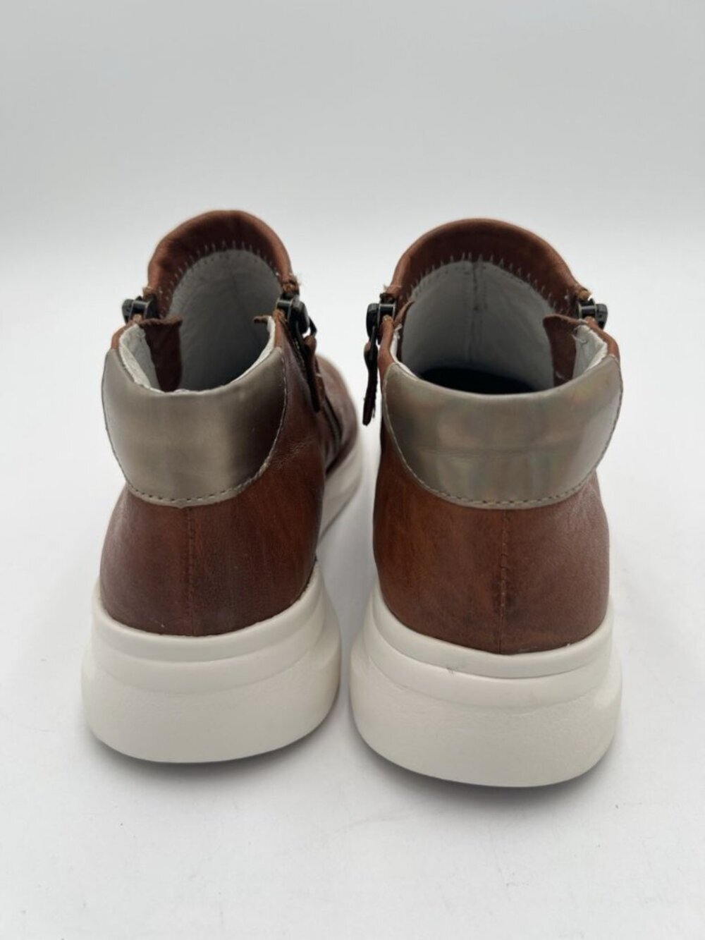 Johnston & Murphy Emery Sneaker Booties Women's 7M Brown Washed Sheepskin - Picture 4 of 11